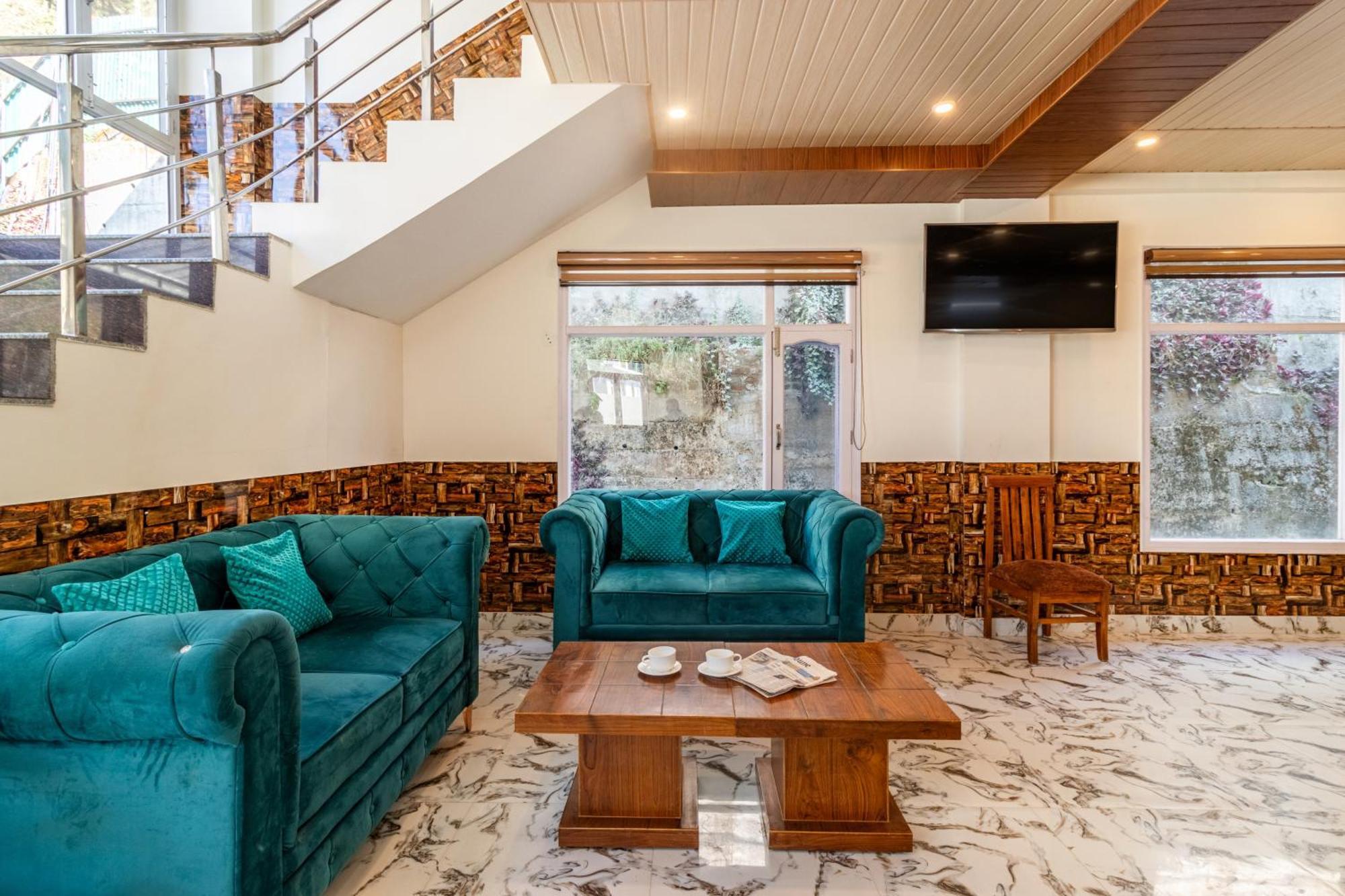 Hotel Treebo Srishti Vaikunth With Mountain View Shimla Esterno foto